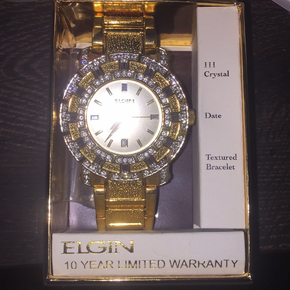 Diamond Watch ( Box + Links Included )